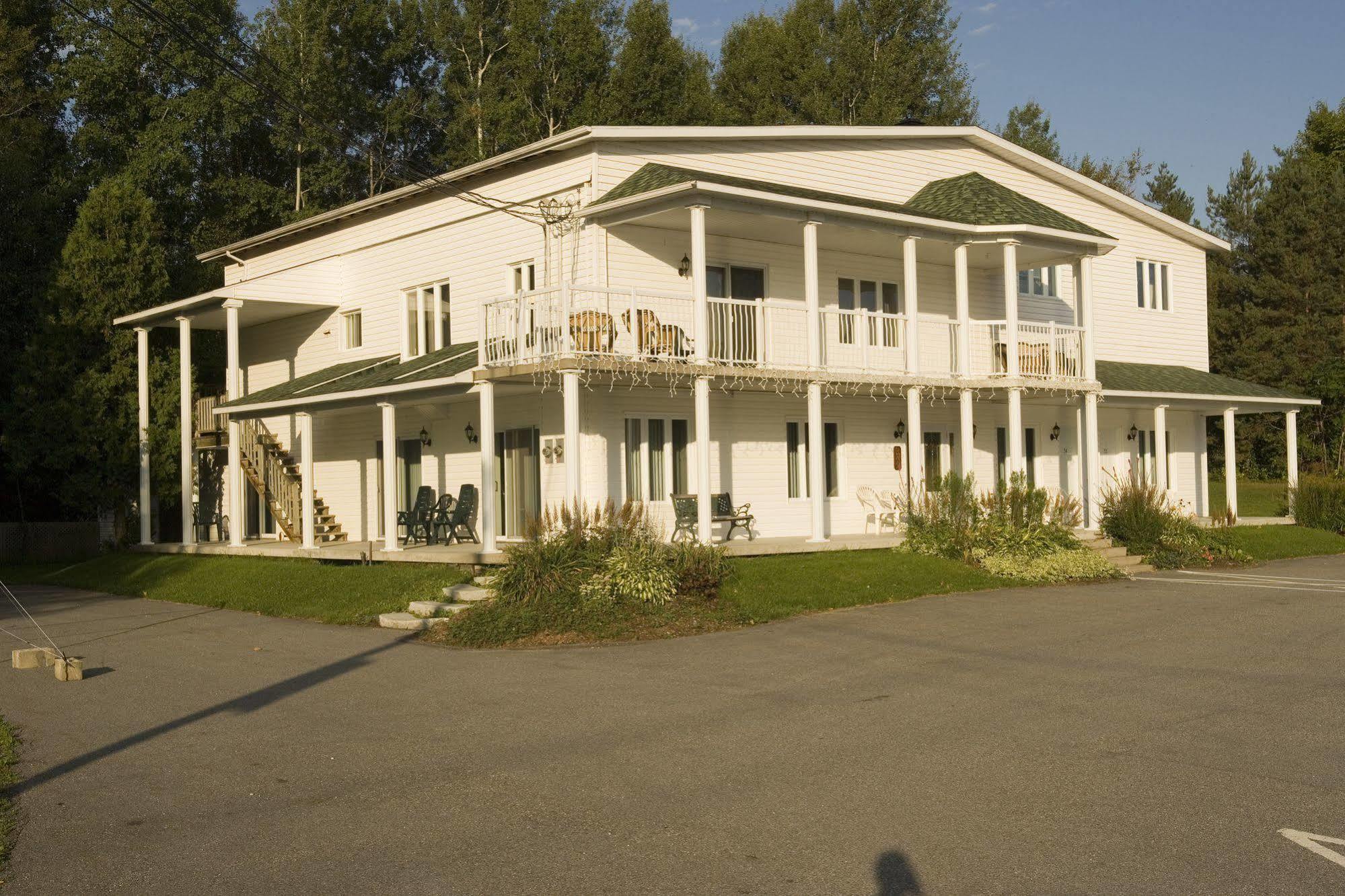 Manoir Du Lac William Saint-Ferdinand Exterior photo